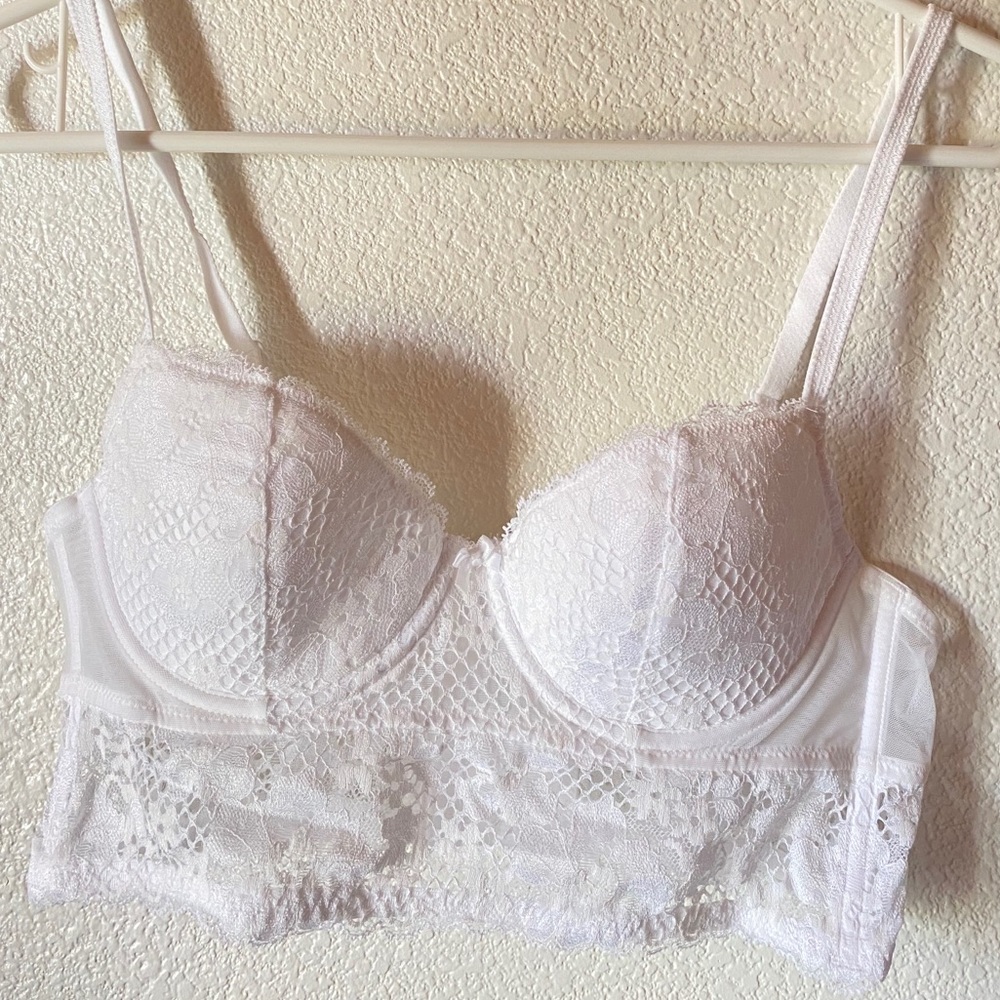 White lace bra